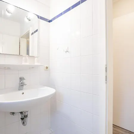 Muschelbank Apartment Scharbeutz